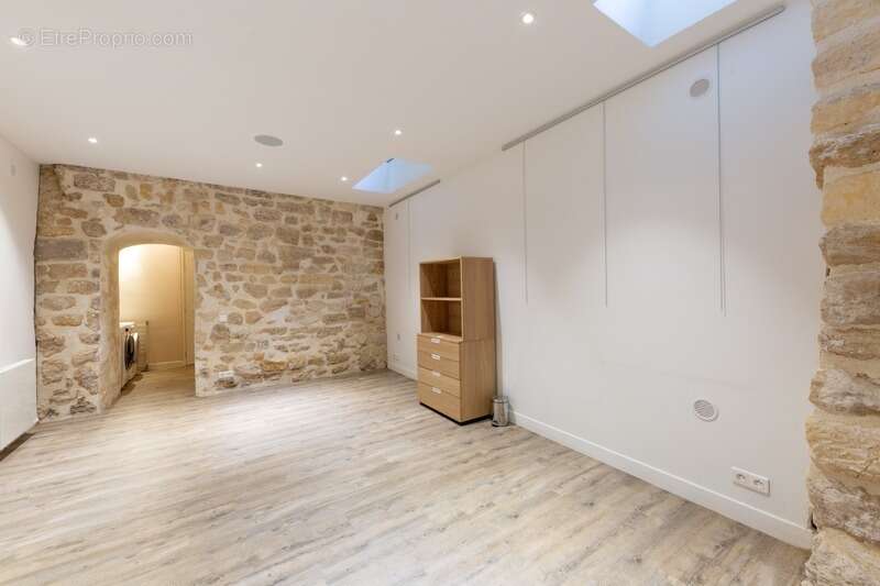 Appartement à PARIS-4E