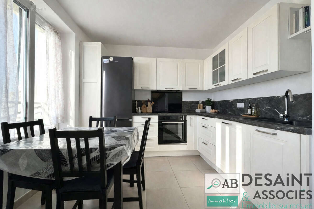 Appartement à COUPVRAY