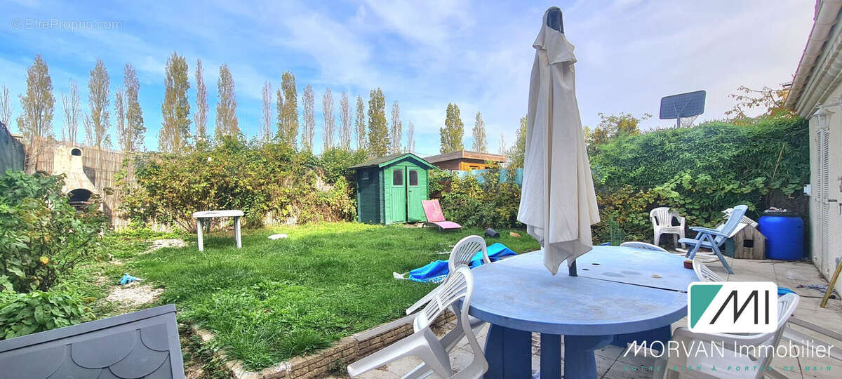 Maison à LES ESSARTS-LE-ROI