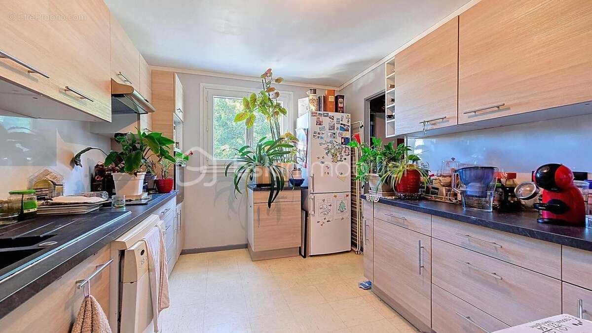 Appartement à EMERAINVILLE
