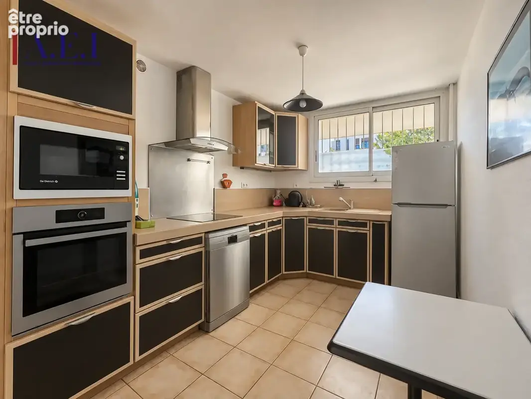 La Seyne sur mer - Limite Six-Fours - Appartement type 4 - photo 5
