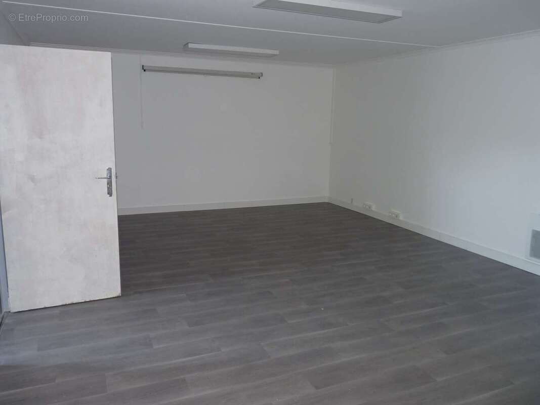 Appartement 2500 m² à Egletons  - photo 37