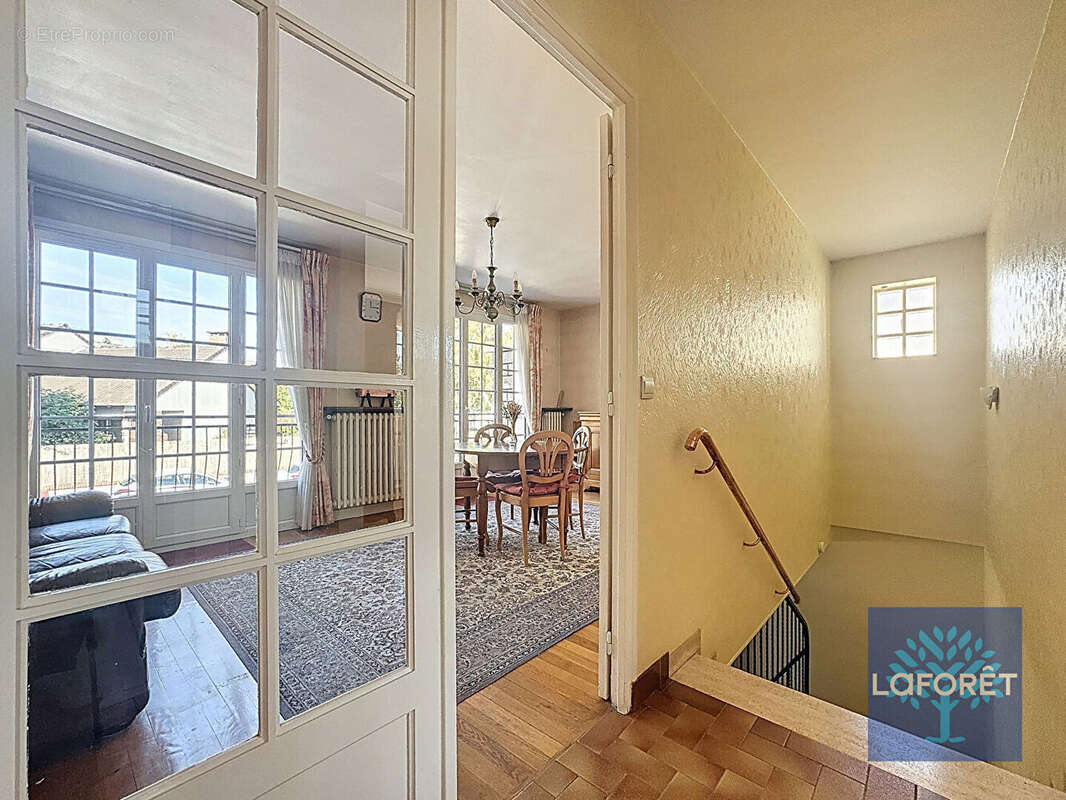 Maison à CHILLY-MAZARIN