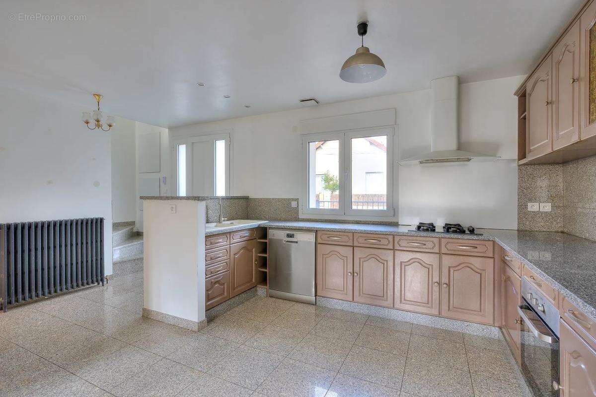 Maison à VITRY-SUR-SEINE