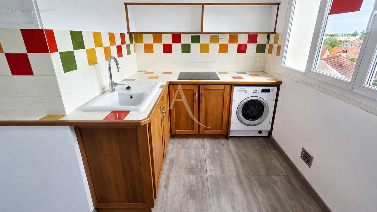 Appartement à SAINT-THIBAULT-DES-VIGNES