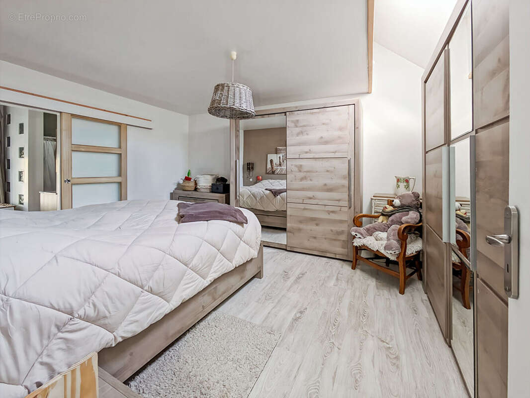 Maison à PLEINE-FOUGERES