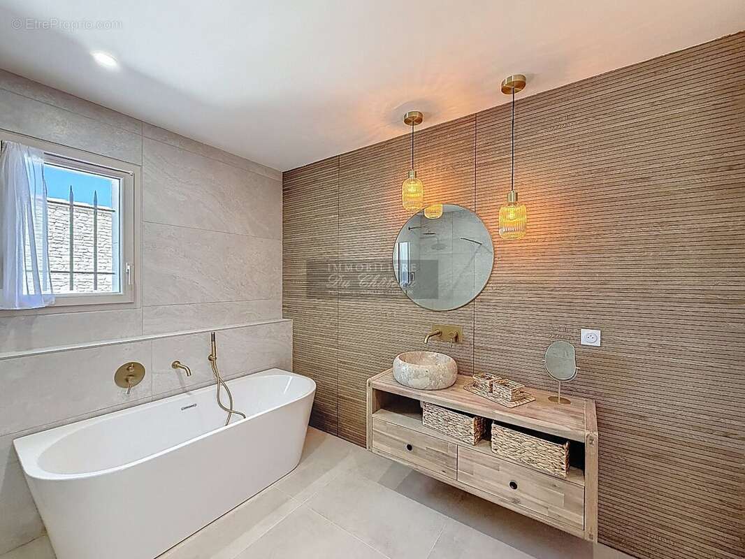 Élégante propriété en pierre neuve avec piscine et pool-house dans un environnement privilégié - photo 21