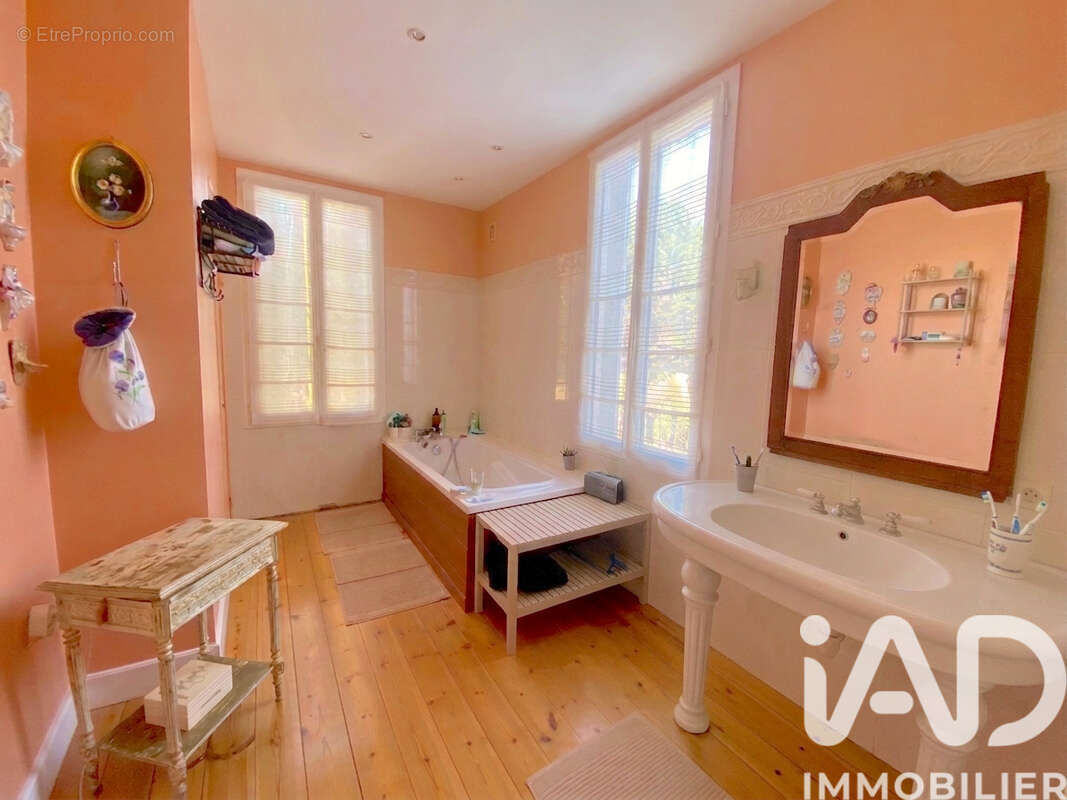 Photo 9 - Maison à LIBOURNE