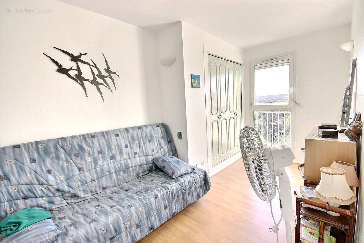 Appartement à FRESNES