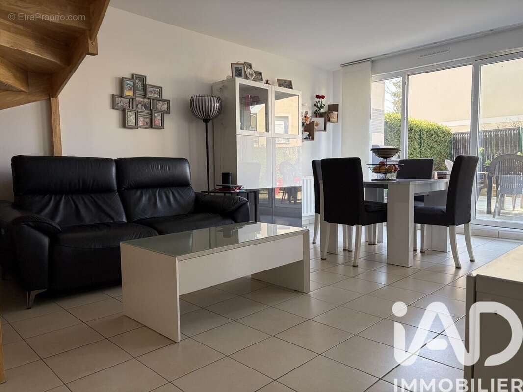 Photo 2 - Appartement à LA QUEUE-LES-YVELINES