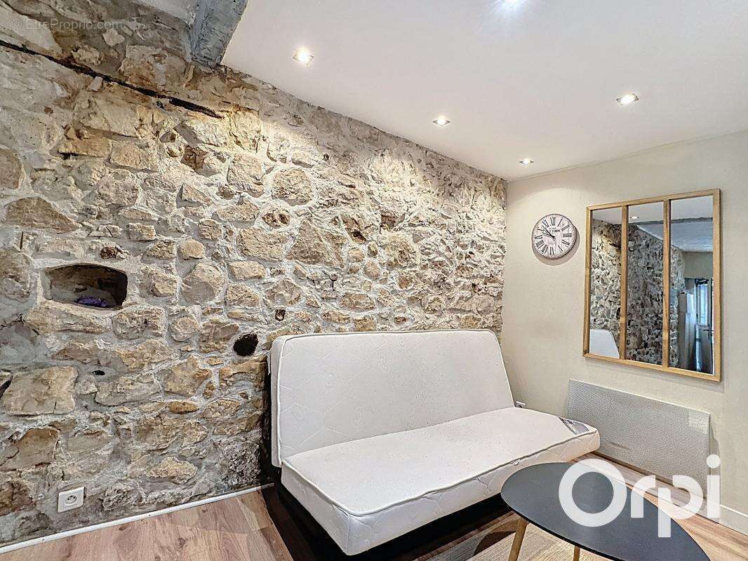 Appartement à LA COLLE-SUR-LOUP