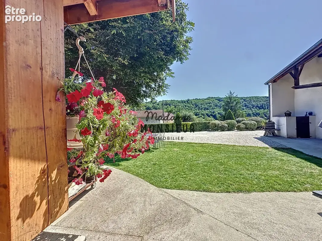 Propriété familiale 315 m 2 - photo 24