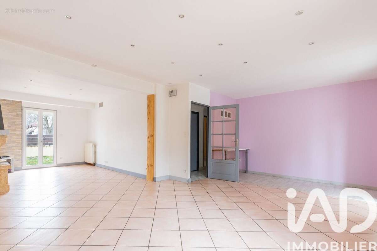 Photo 6 - Maison à FLEURY-MEROGIS