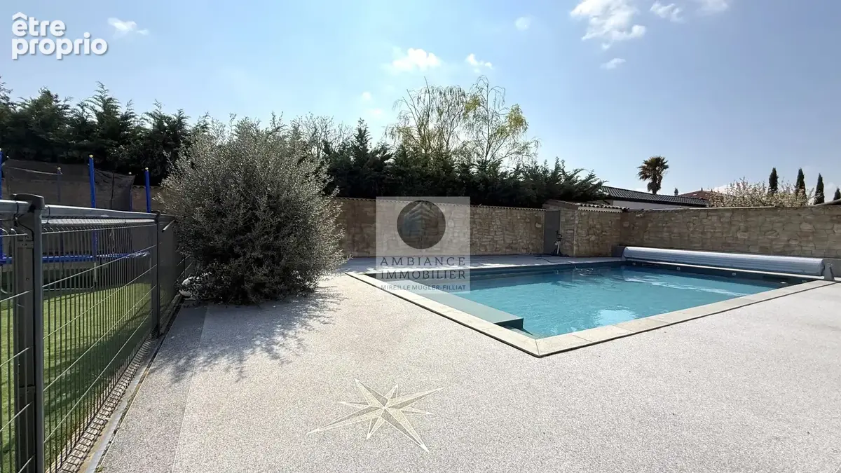 Maison avec piscine proche centre-ville - photo 4