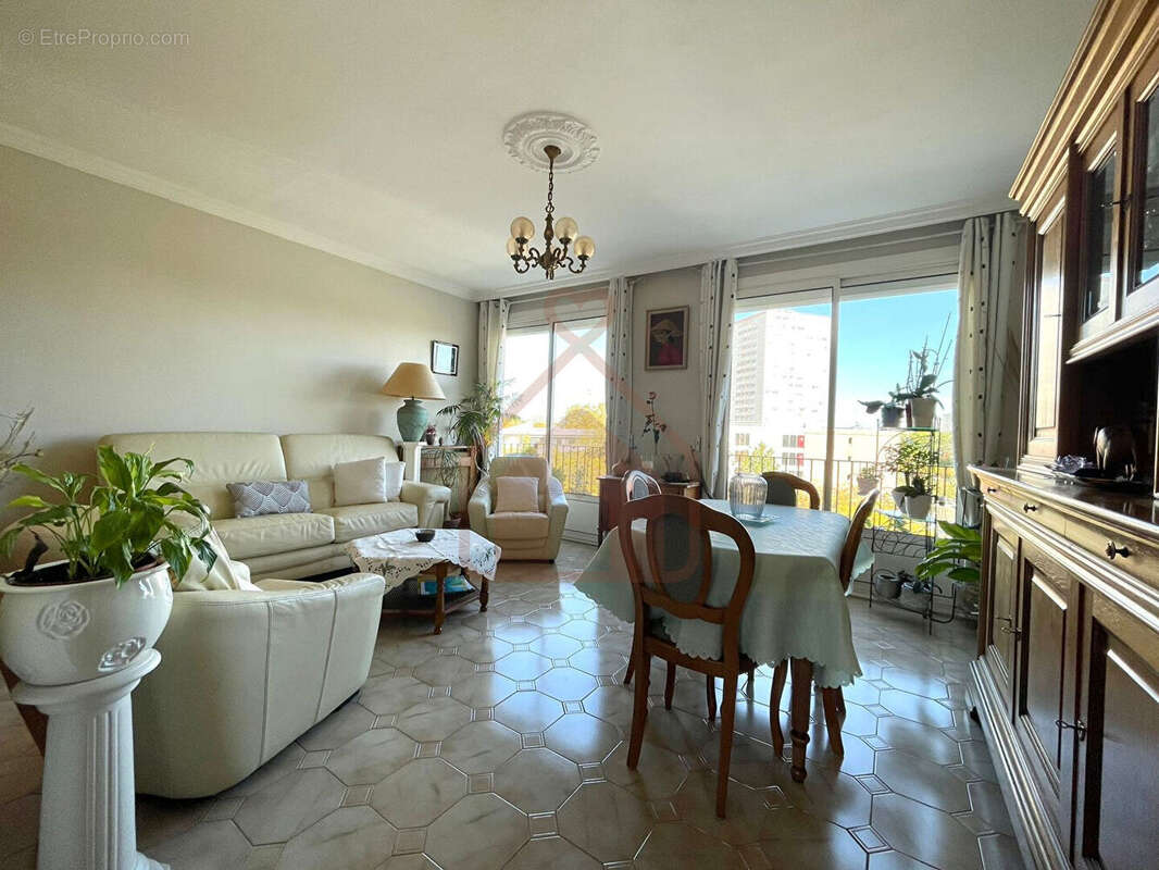 Appartement à CHEVILLY-LARUE