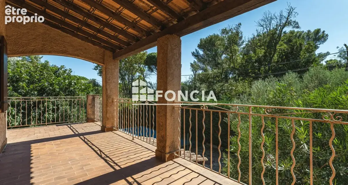 VILLA avec deux studios indépendants, piscine et jardin, plage verne - photo 8