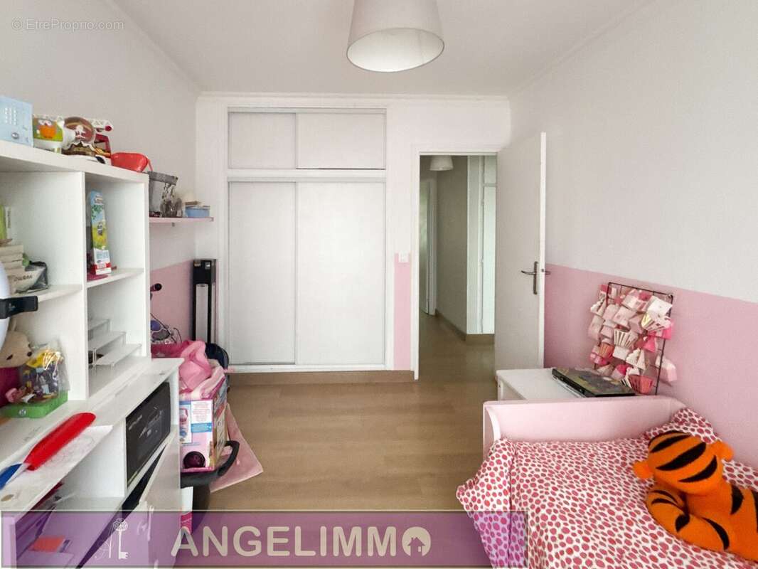 Appartement à LE PLESSIS-BOUCHARD