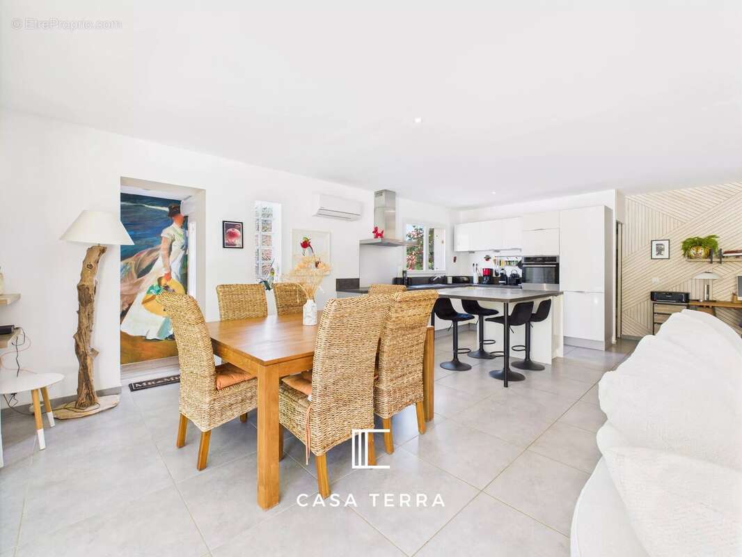 Maison à PORTO-VECCHIO