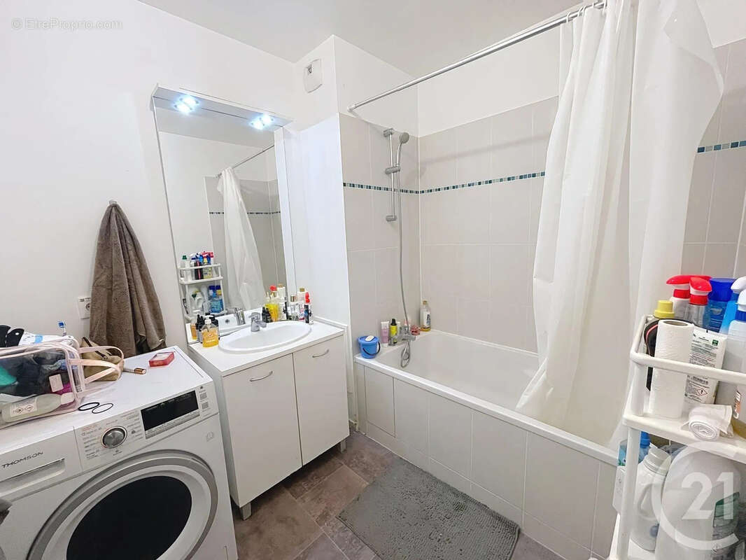 Appartement à DAMMARIE-LES-LYS