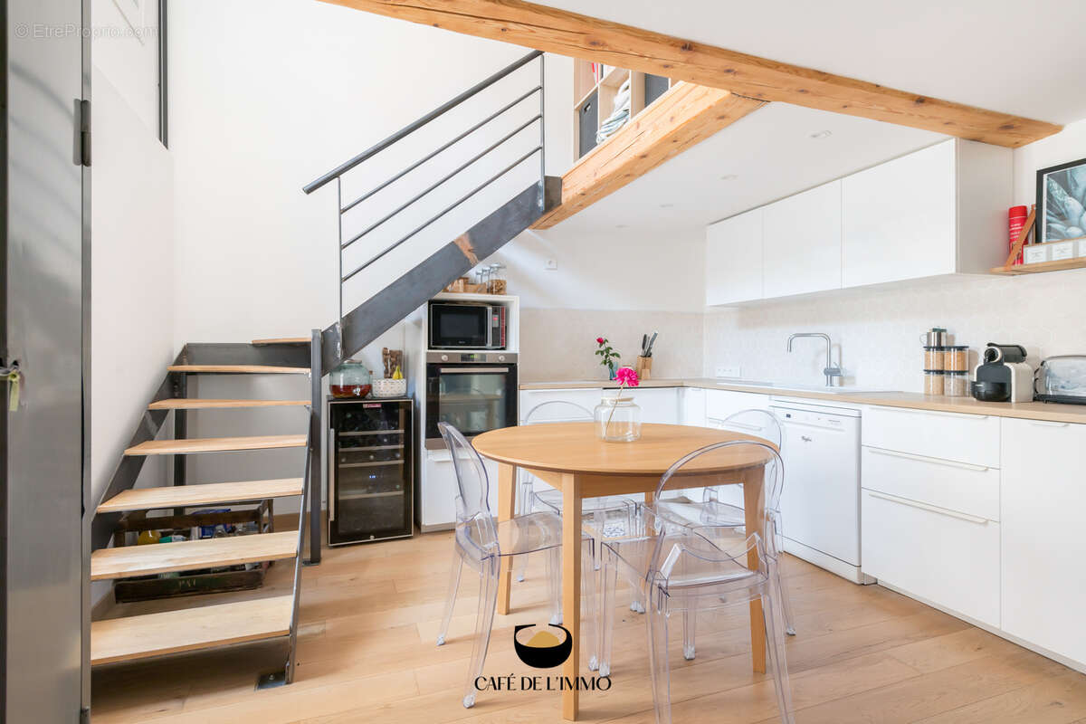 Appartement à MARSEILLE-6E