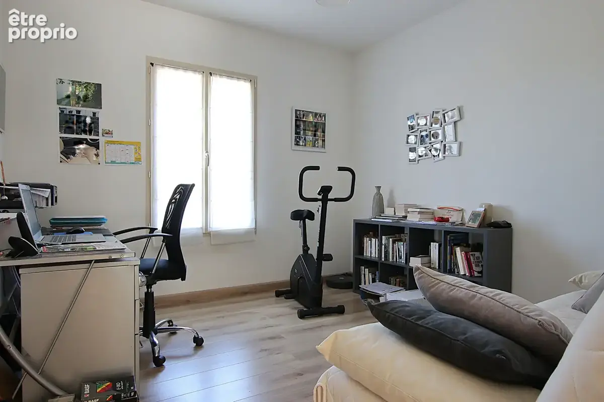Vouillé, maison de plain-pied, 5 pièces, 116 m² habitables - photo 18