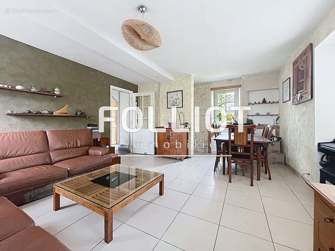 ACHAT/VENTE Maison en pierre de 4 pièces à vendre à Thaon -  Beau terrain clos - photo 5