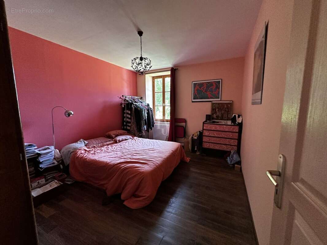 Maison à VICQ-SUR-BREUILH