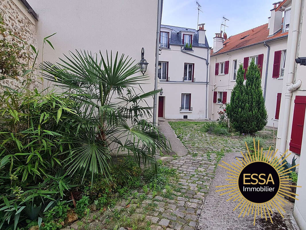 Appartement à CHAVILLE