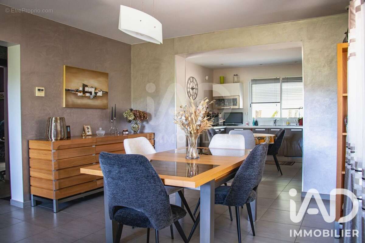 Maison 155 m² à Mejannes-Les-Ales  - photo 3