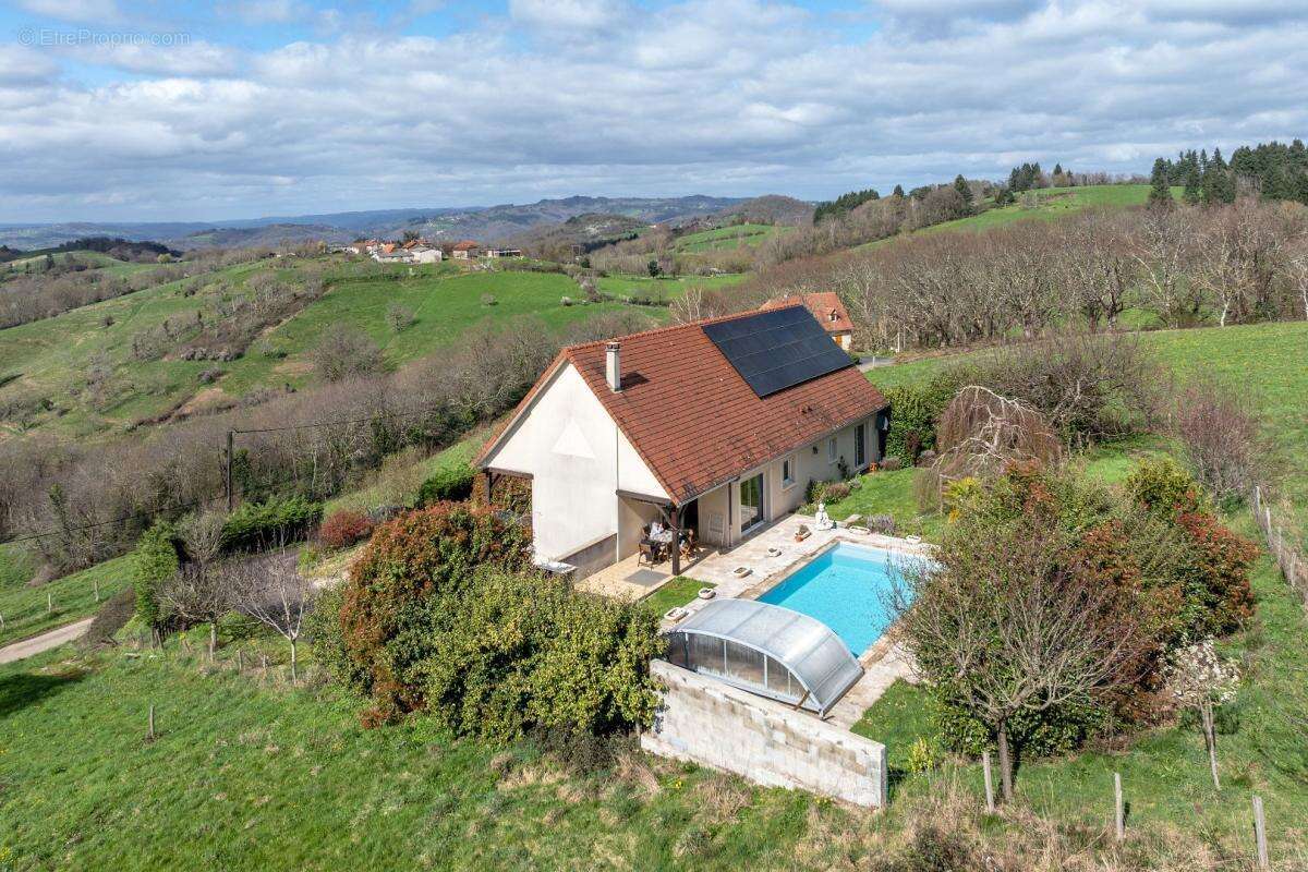Maison à ESTAL