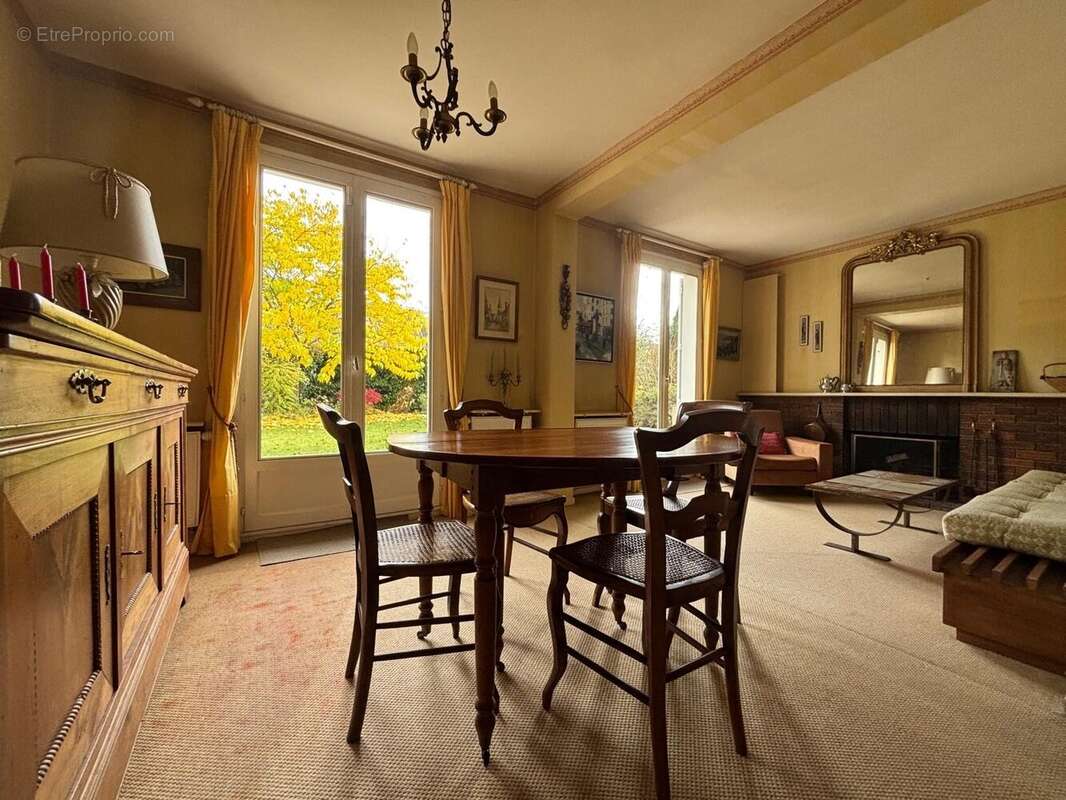 Maison à SAINT-GERMAIN-LES-CORBEIL