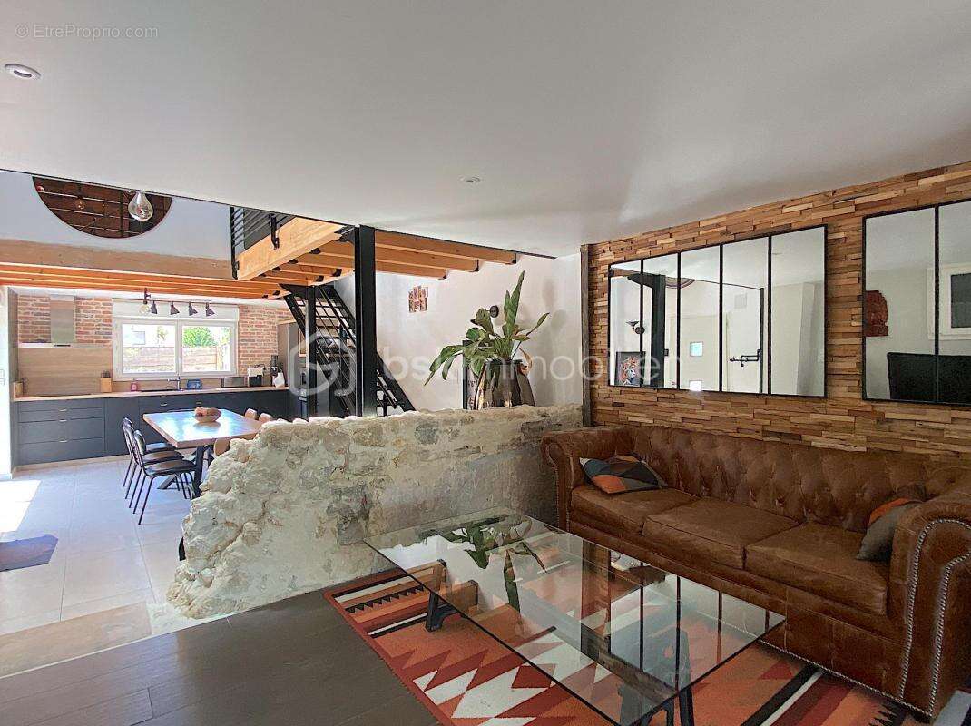 Maison à LE HAILLAN