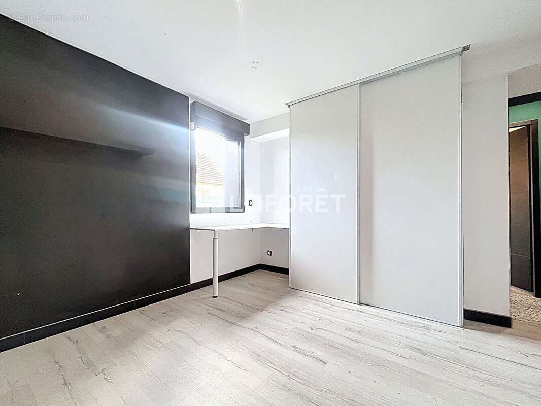 Maison à SAINT-OUEN-DE-THOUBERVILLE