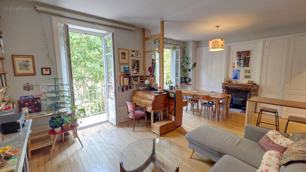 Appartement à LYON-9E