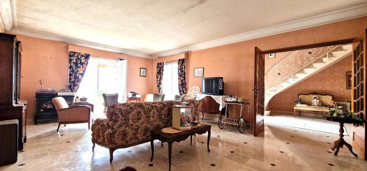 A vendre-Bretagne-Finistère sud-Confot Meilars-Maison-jardin-Garages - photo 7