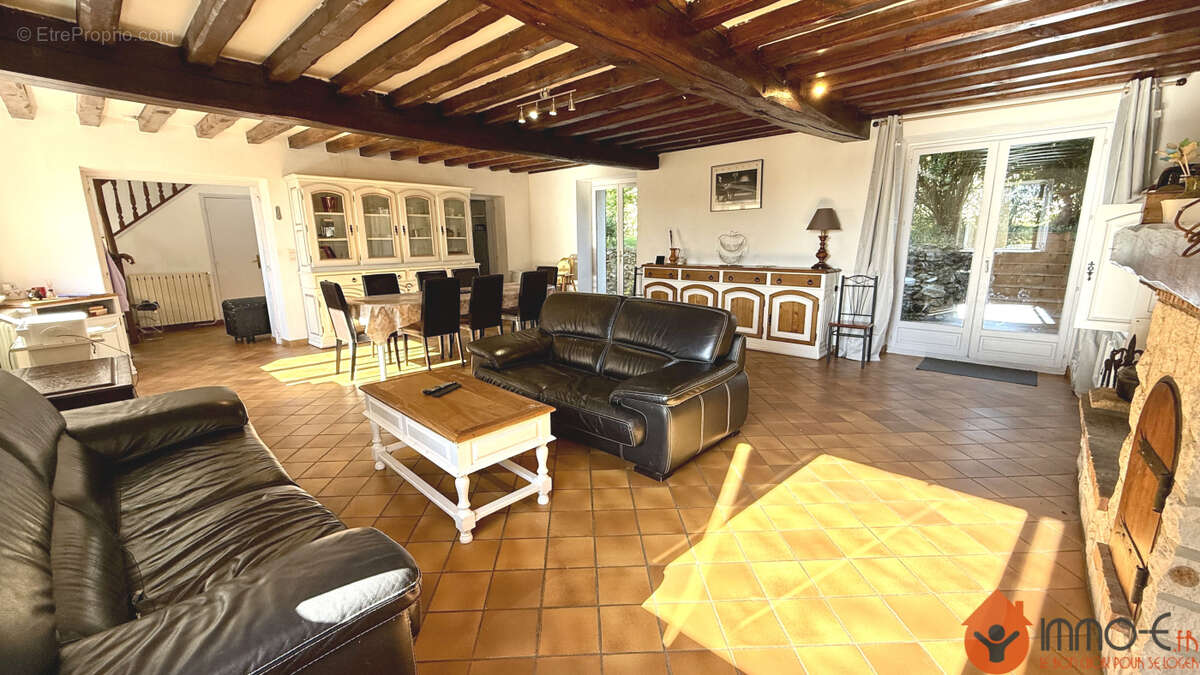 Maison à QUINCY-VOISINS