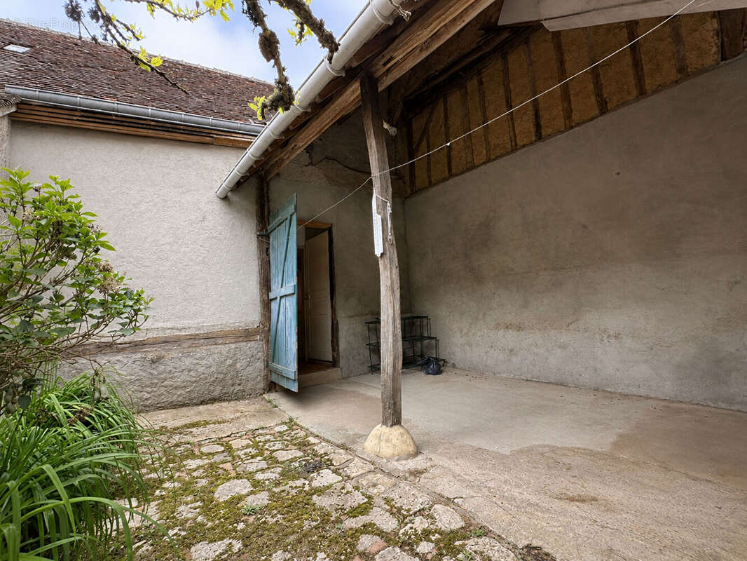 Maison à COURVILLE-SUR-EURE