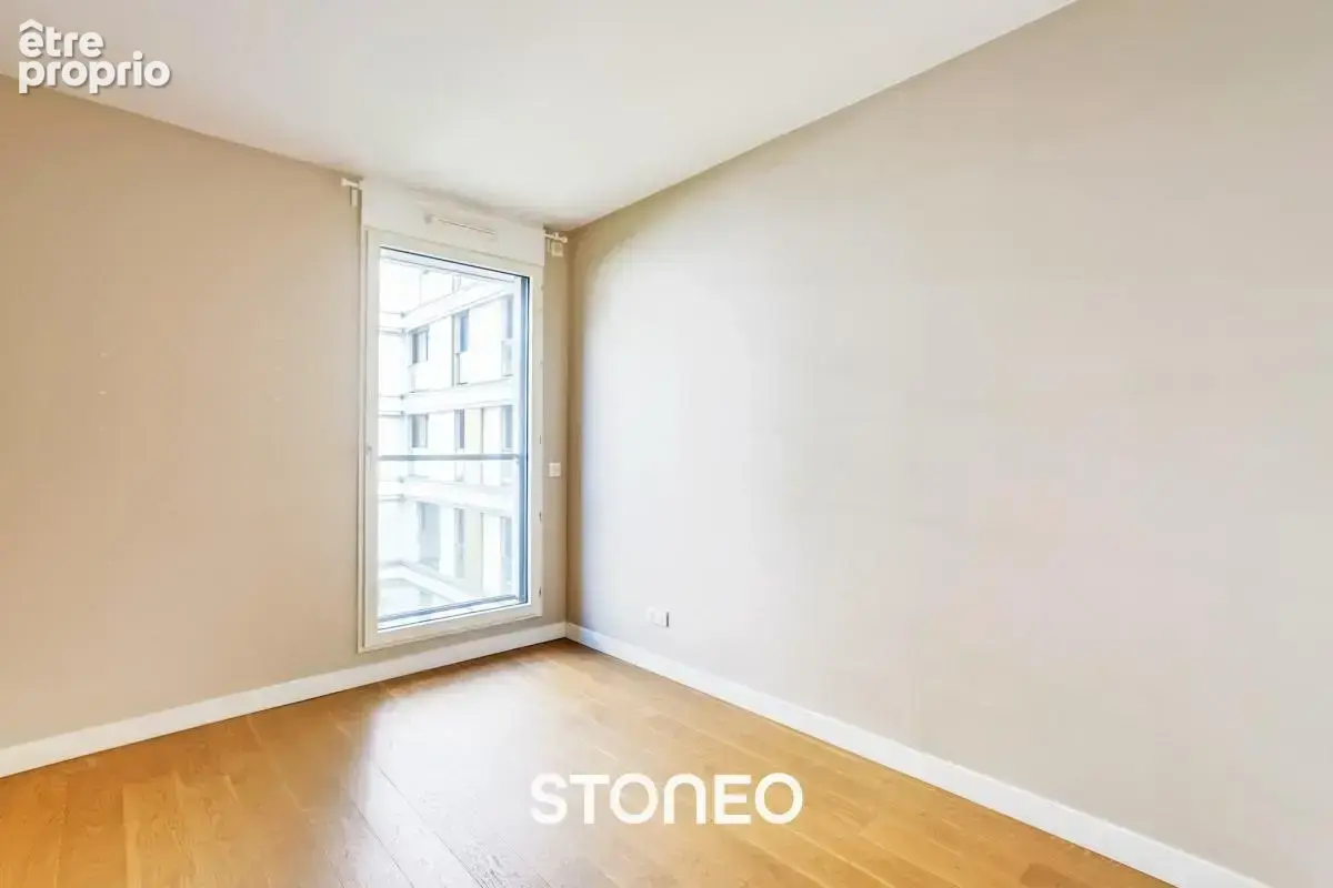 COEUR DE VILLE - appartement T3 - photo 3