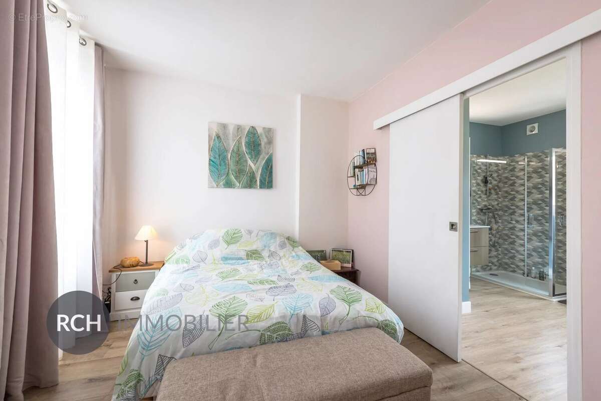 Appartement à HOUDAN