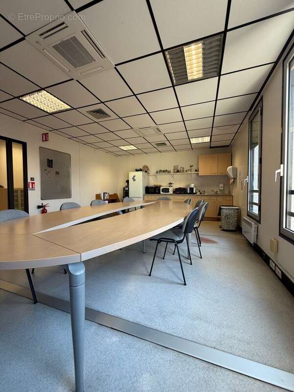 Commerce 475 m² à Meylan  - photo 5