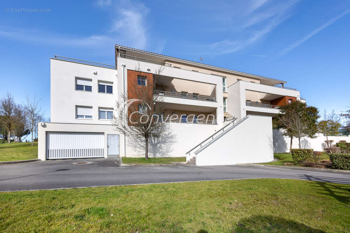 Appartement à COUZEIX