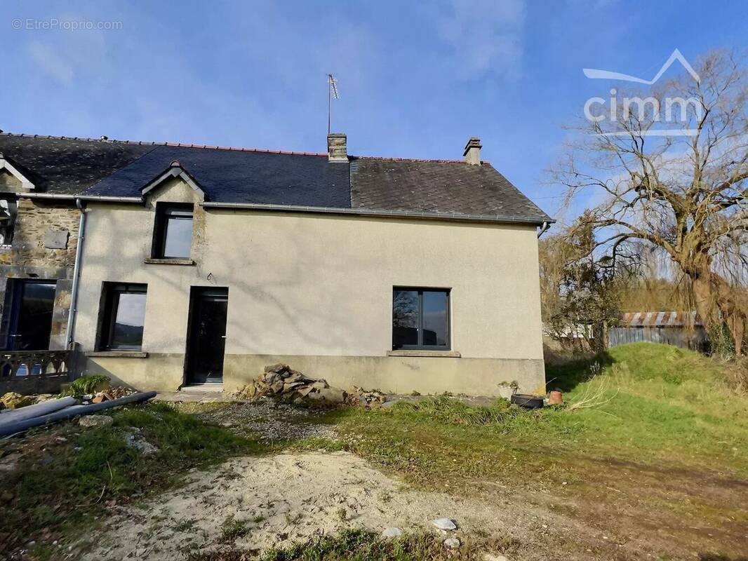 Maison à SAINT-SEGLIN