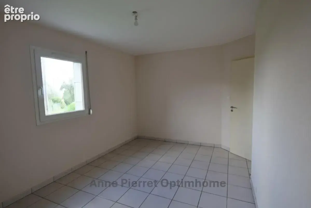 À VENDRE – Grande maison de plain-pied de 224 m² habitable (4 chambres) avec vue exceptionnelle sur forêt et plaine à Vaux-devan - photo 20