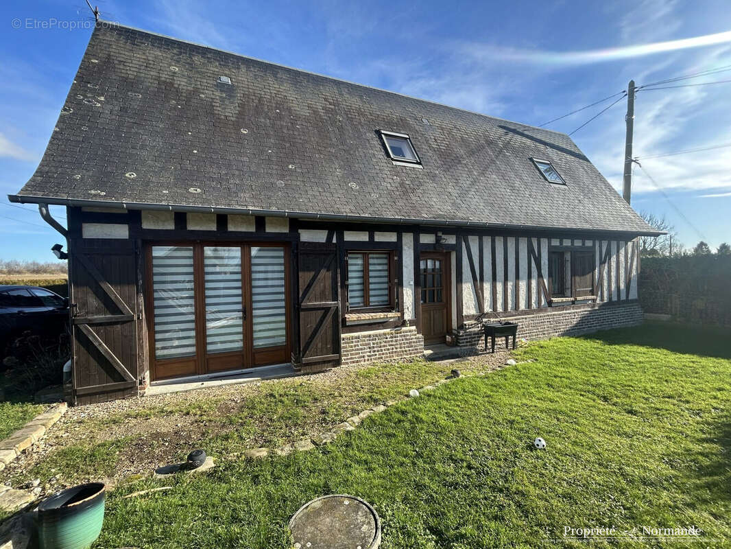 Maison à BOURG-ACHARD