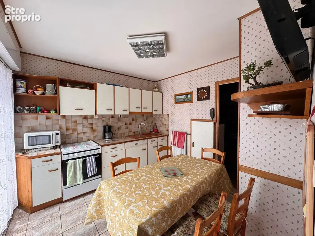SOUS COMPROMIS  Maison 6 pièces avec jardin, hangar et dépendances   Plabennec - photo 3