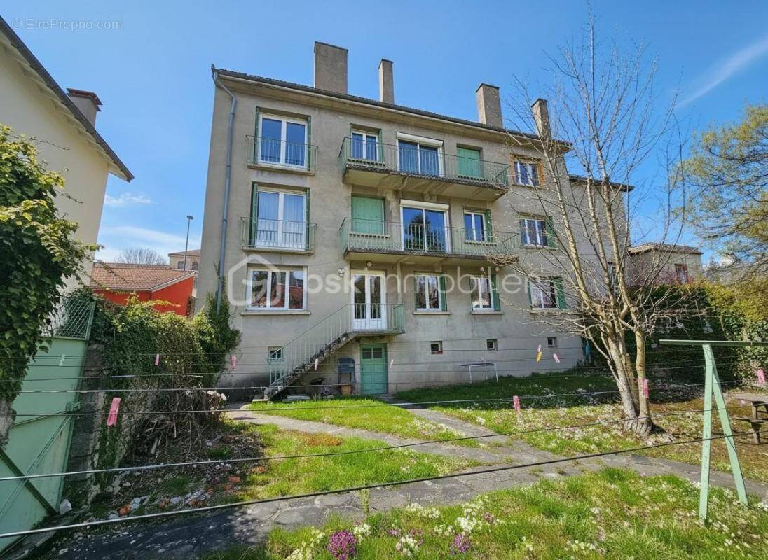 Appartement à YSSINGEAUX