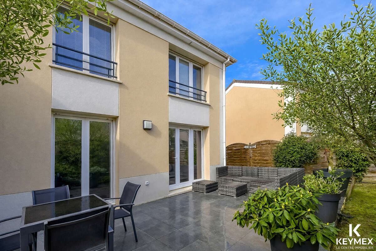 Maison à BRUYERES-SUR-OISE