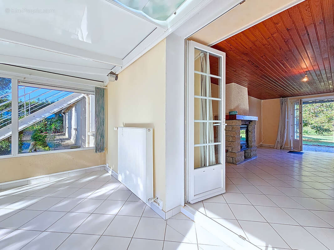 Maison à NEUILLY-EN-DUN