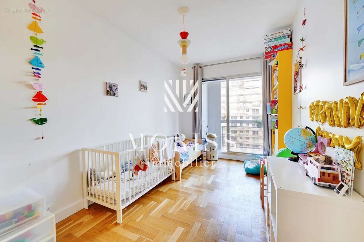 Appartement à PARIS-11E