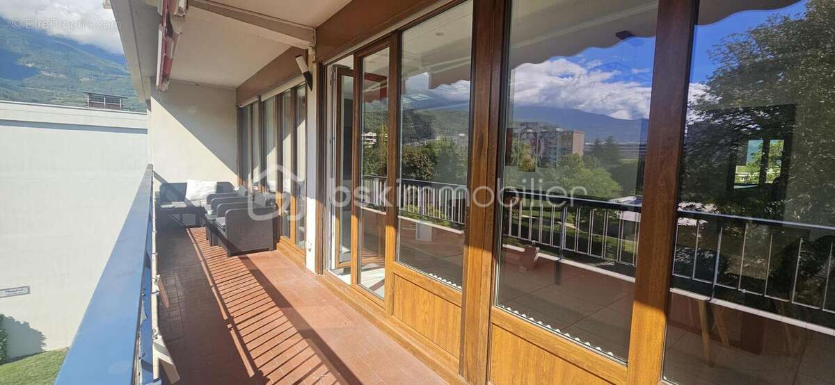 Appartement à ECHIROLLES